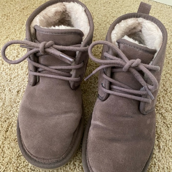 Women’s Neumel Uggs - Picture 2 of 8